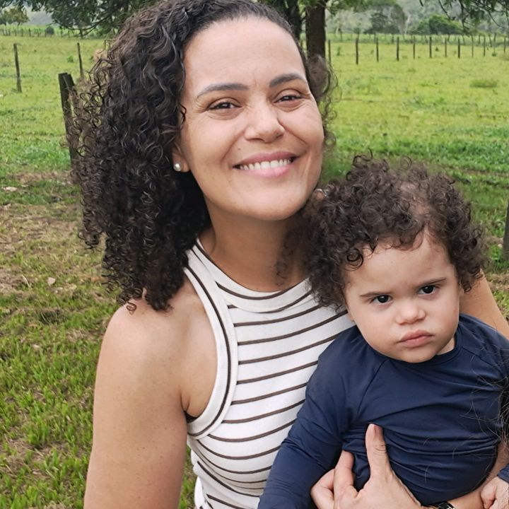 Aline Barriga abencoada