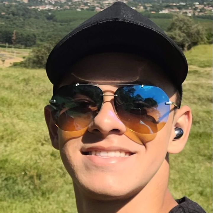 Luis Felipe - Shop