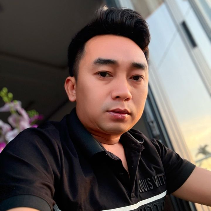 A Tủn