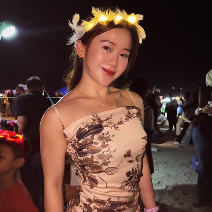 Esther🐰讲华语