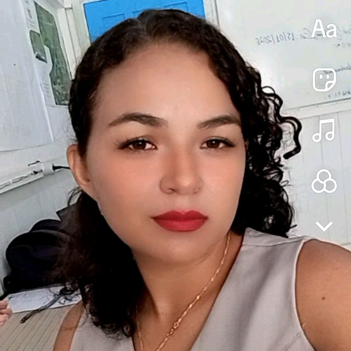 Jamila acrena🇬🇫