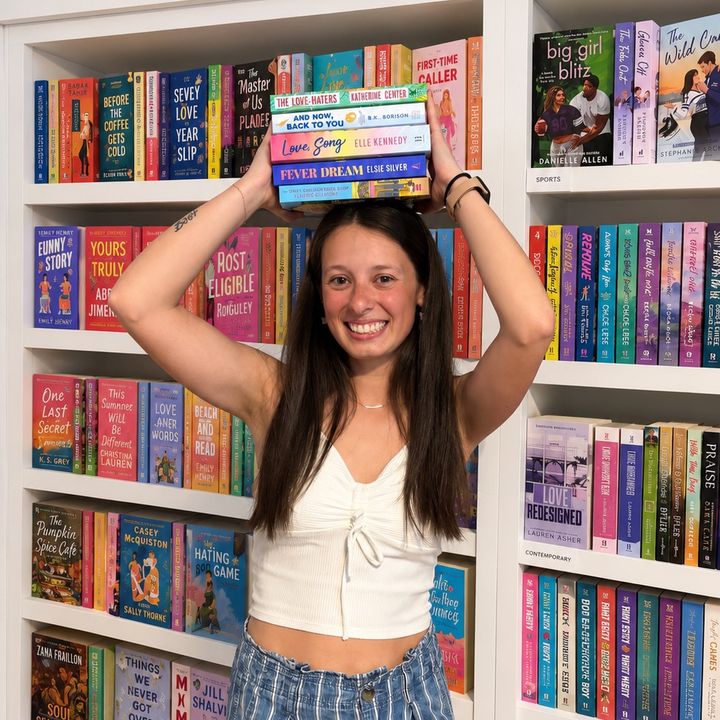 Hooked On A Book 🎀📚