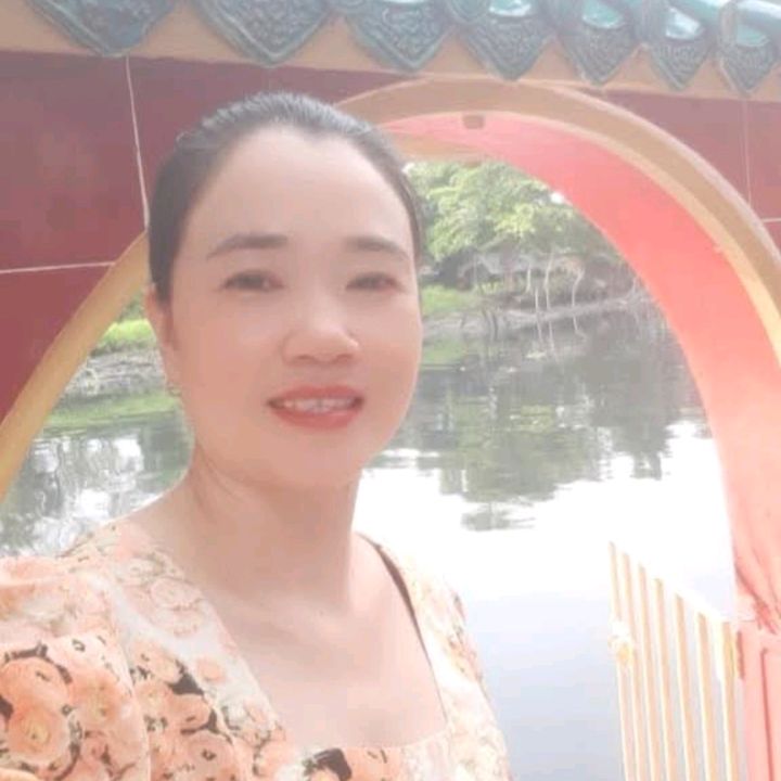 Tạp Hóa Chị Hai