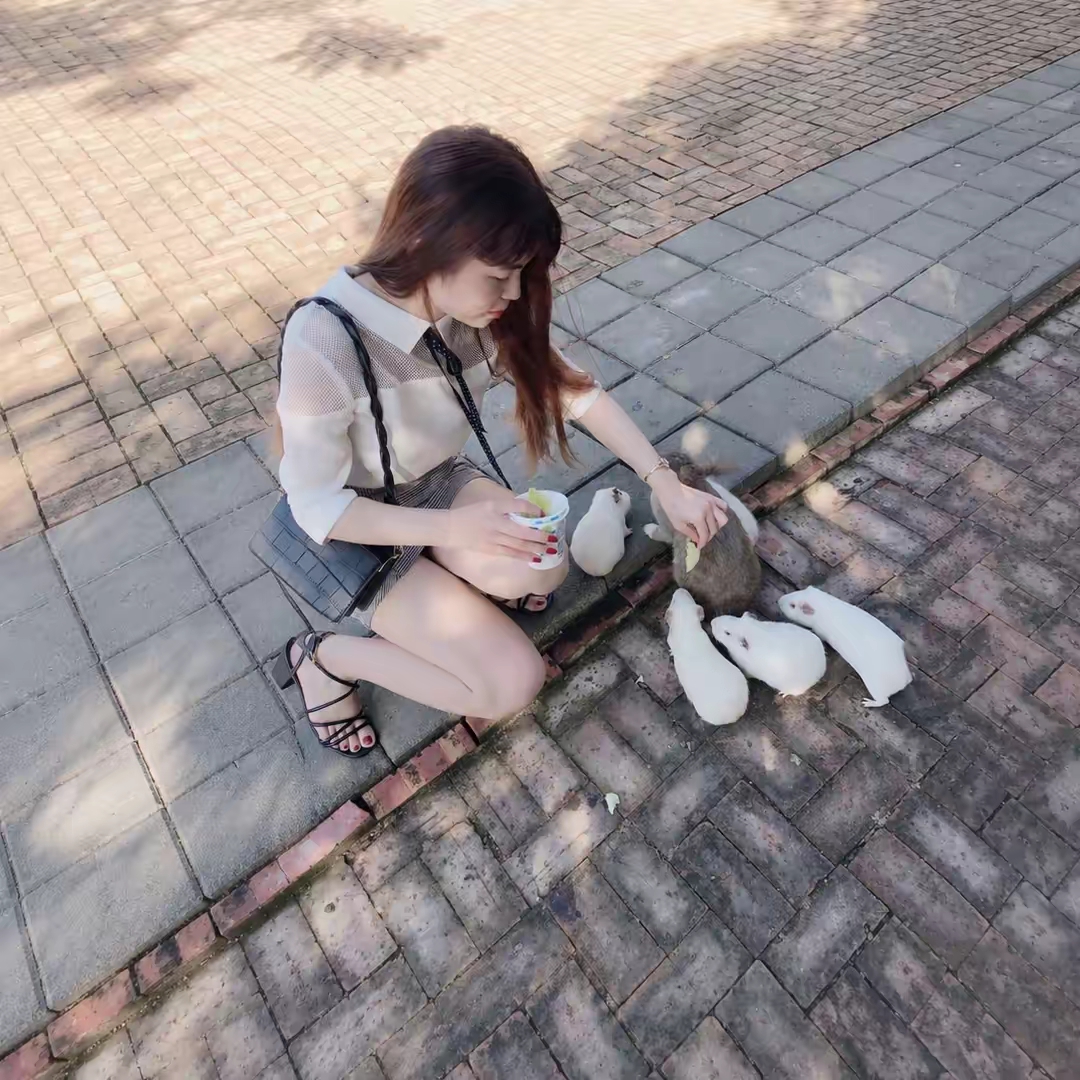 Bé ơi dì dặn nè