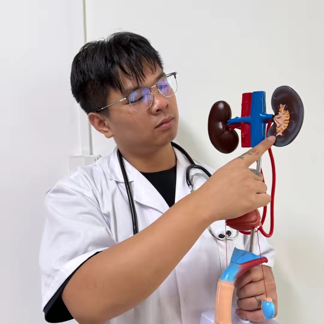 Dr.Chow