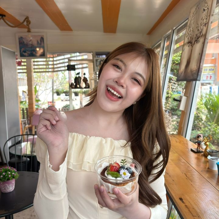 อ๋อมแอ๋ม👀