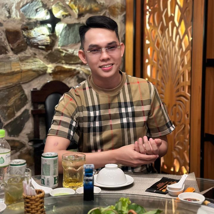 QUÂN LIVE 21h MỖI TỐI