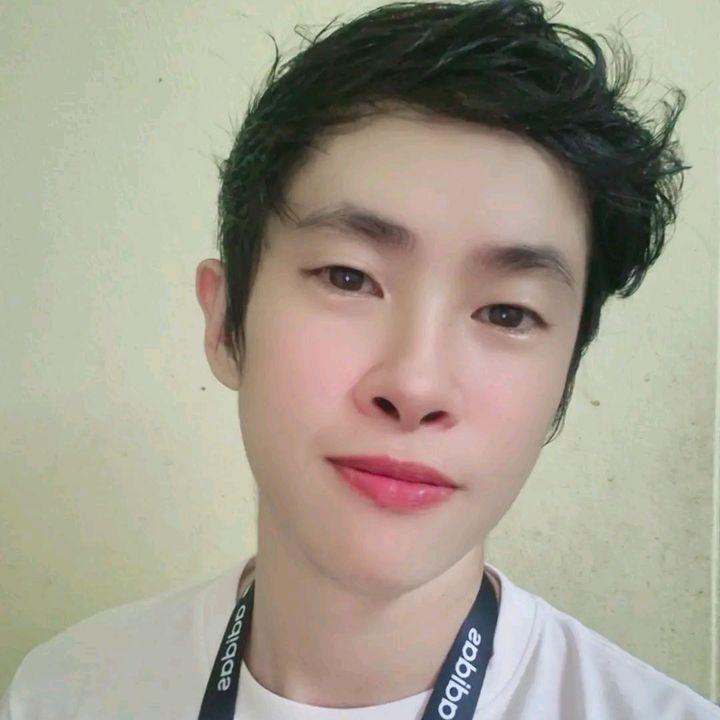 ผู้บ่าวเอวา ทอมมักม่วน🎤🎶🎵