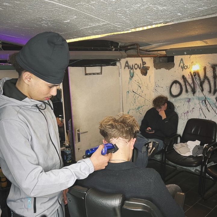 MC CUTZZ7_