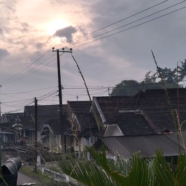 Titan Bumi 19