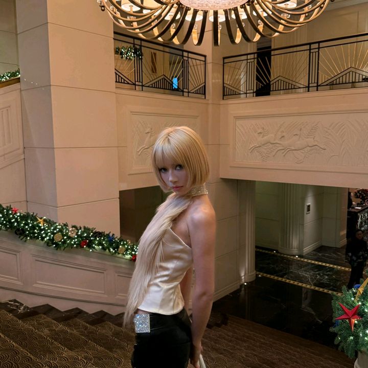 audreyhays7065