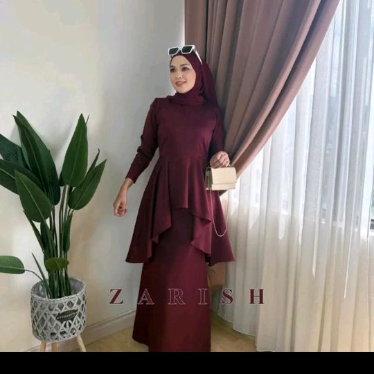 Nadia shops
