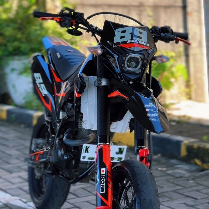 alby_supermoto