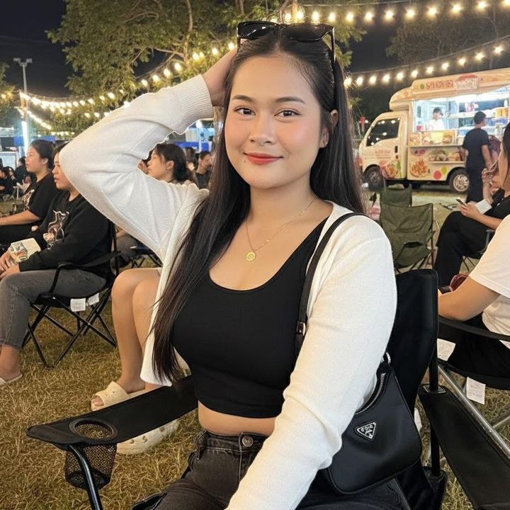 เมย์ จิราพร