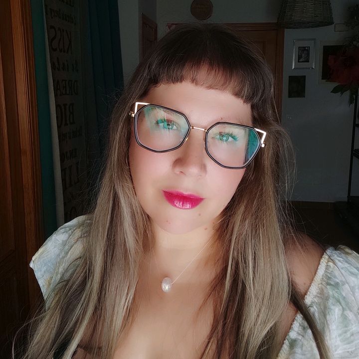 ava.glow.up