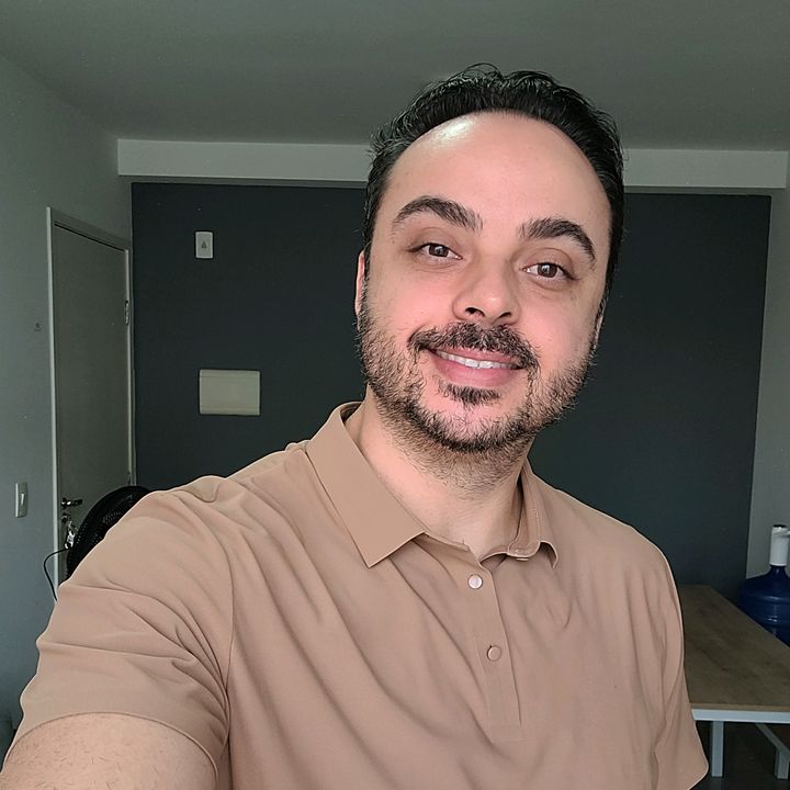 Daniel Aguiar