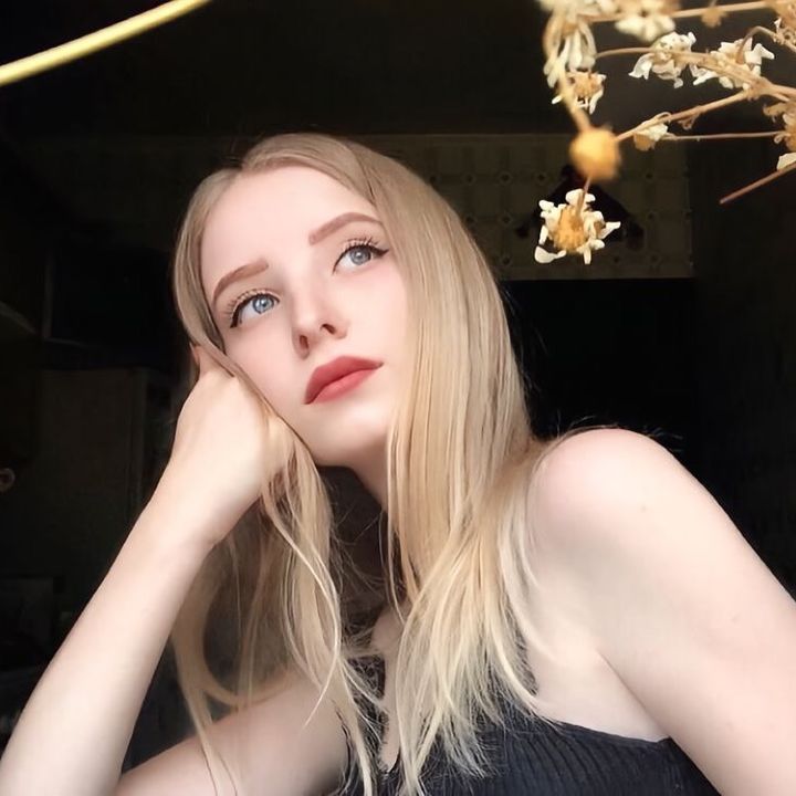mollyroman6815