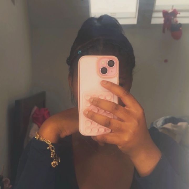 𝐒𝐚𝐬𝐡𝐚 𝐍𝐝𝐡𝐥𝐨𝐯𝐮