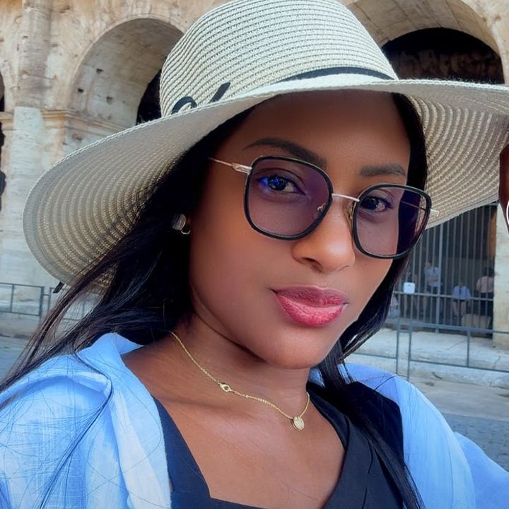 Mme Christy.Any 🇫🇷🇮🇹🇨🇮