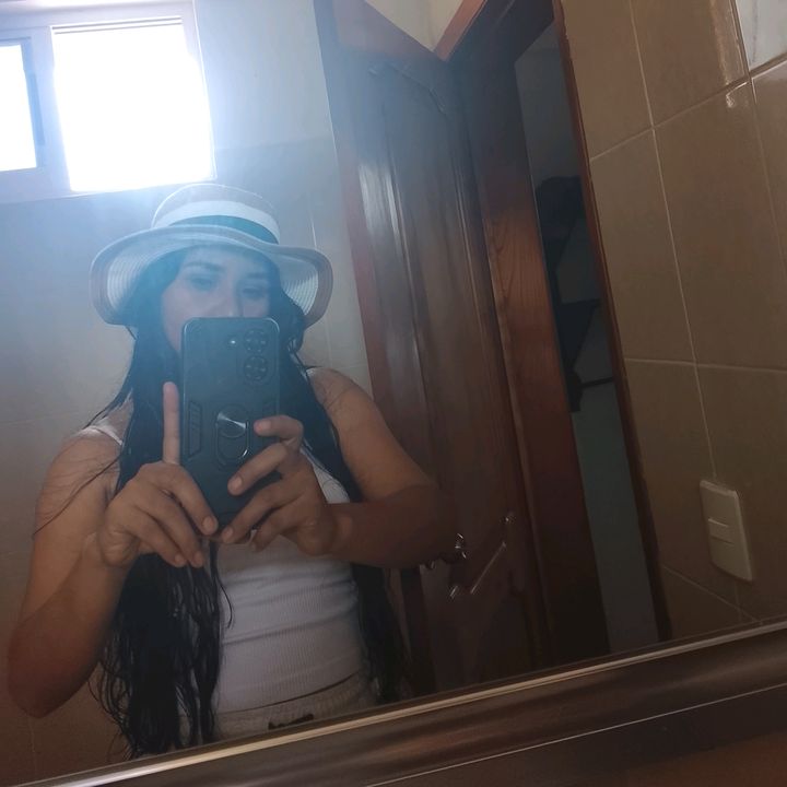 Yasmín arias👦🎸💎✨️🍀✈️🐺