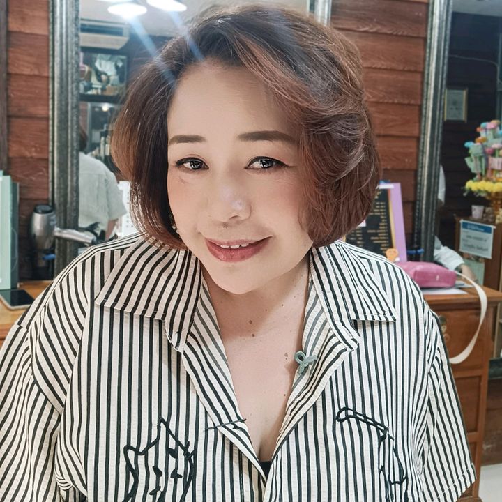 mom by shopping
