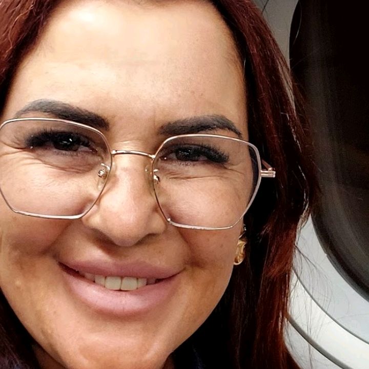 CINTIA BARREIROS #shop creator
