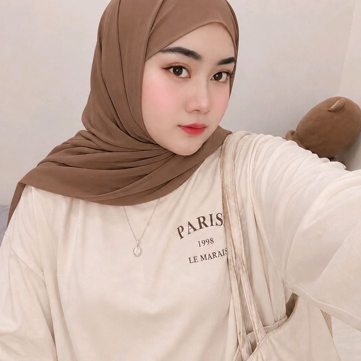 NAṣ̌pīĺrãcůn.💋