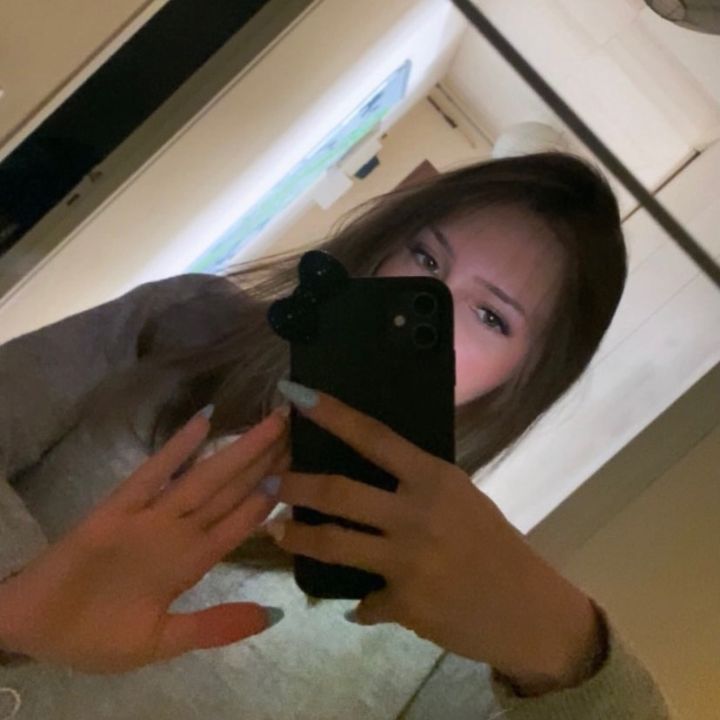 aiina 🦢
