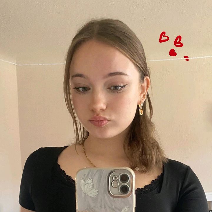 user1406130743779