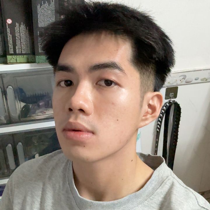 Phe Bình Rượu Mơ