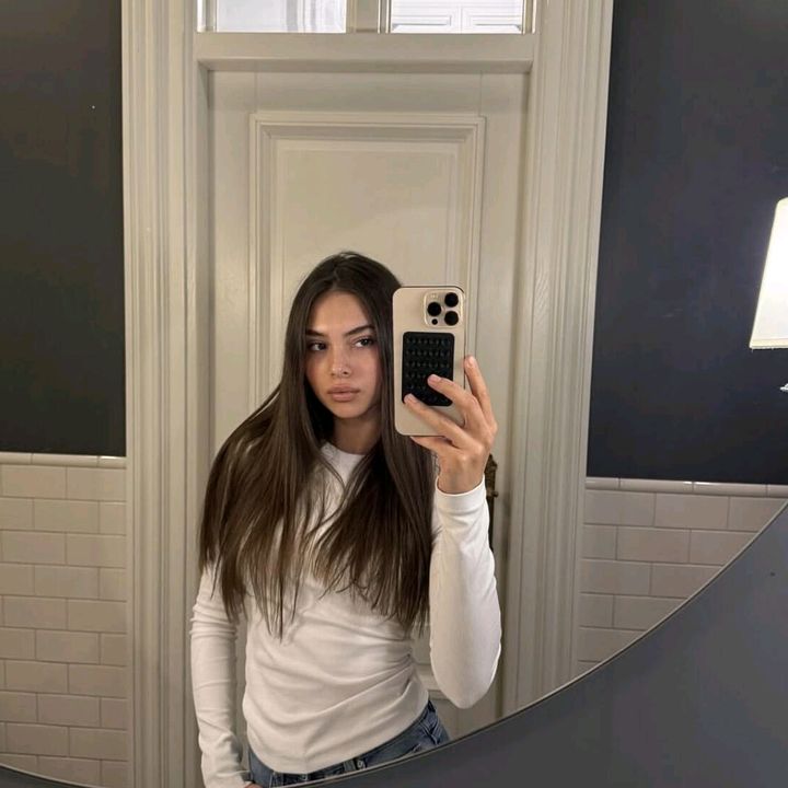 user1834900702257