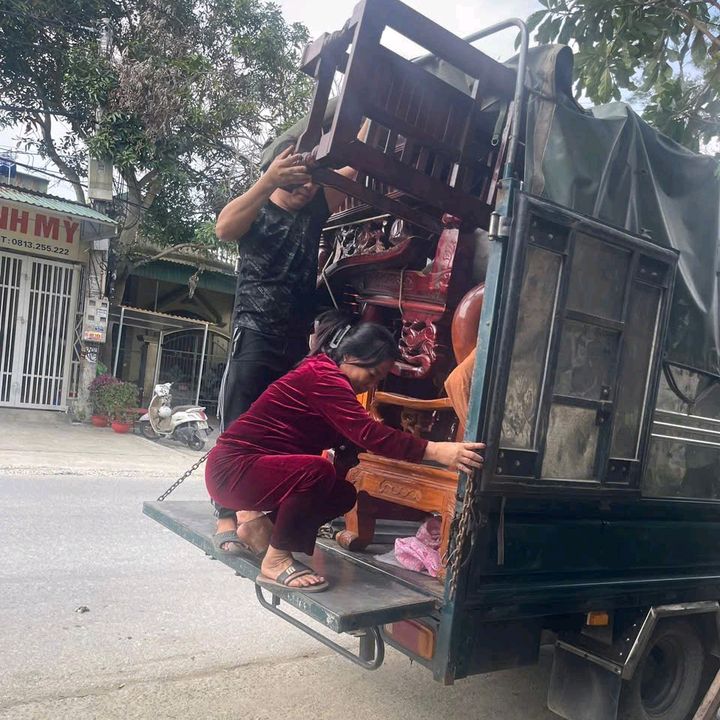 Người Vận Chuyển