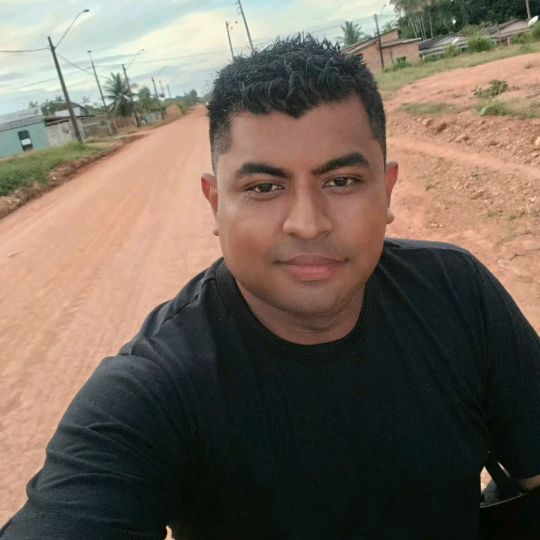 Adriano Recomenda