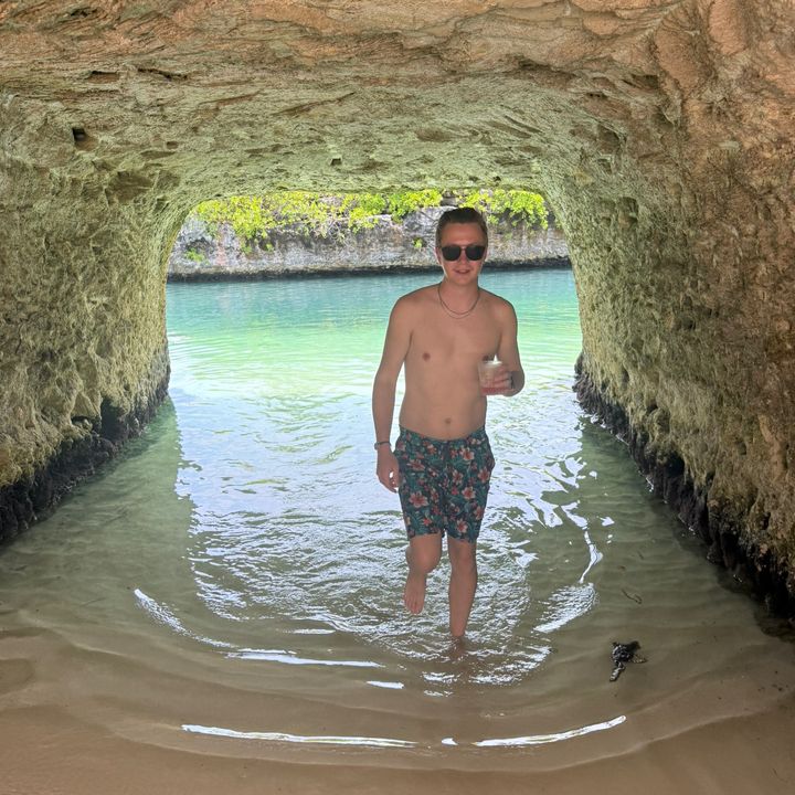 Hunter Morris | Travel