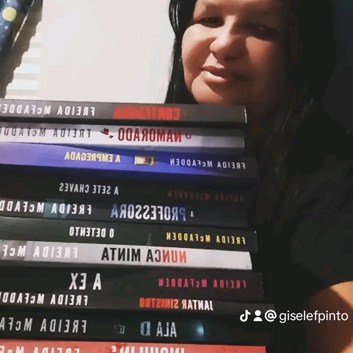 Gisely suniga book love📚