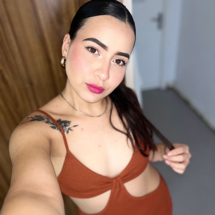 Caro_live💕