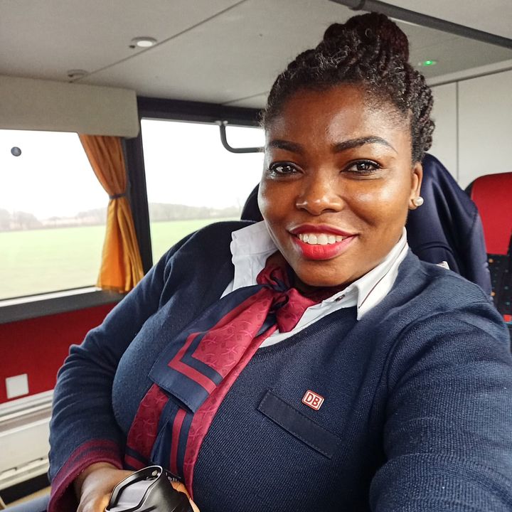 Mamina Bus Driver 🇳🇬🇩🇪