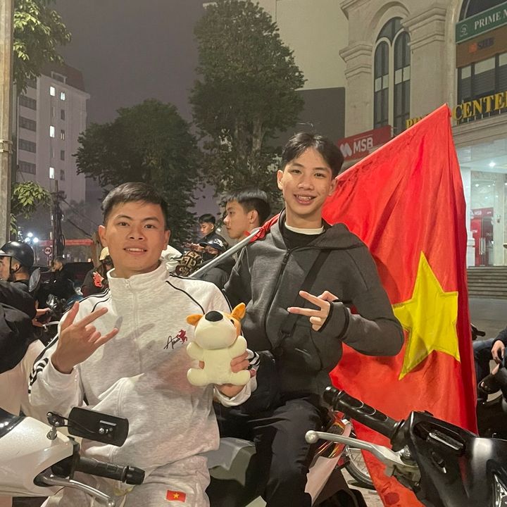 Huy Và Quyền đây!