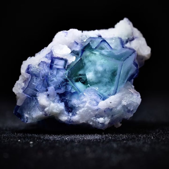 Lina love crystals