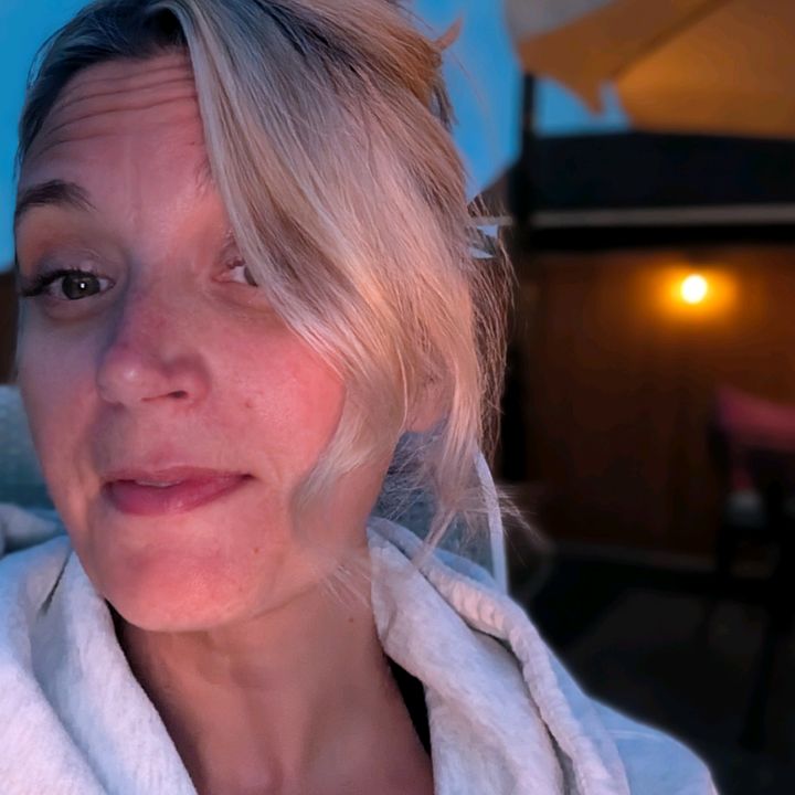 TheHoneyHello