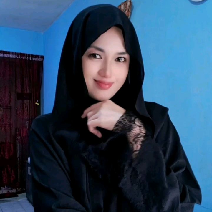Ci_Lizzey