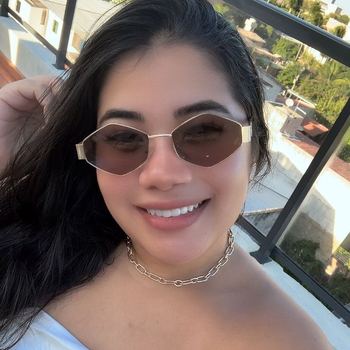jullyanaasalees
