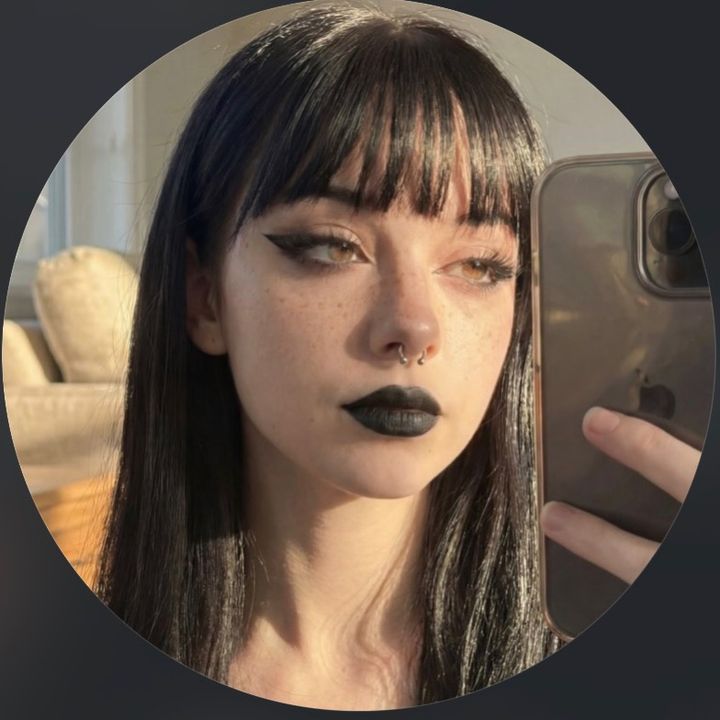 Emilygothblack