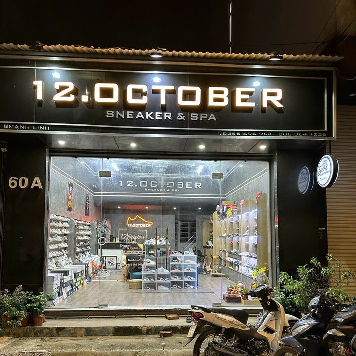 Linh Giày October đi CROCS