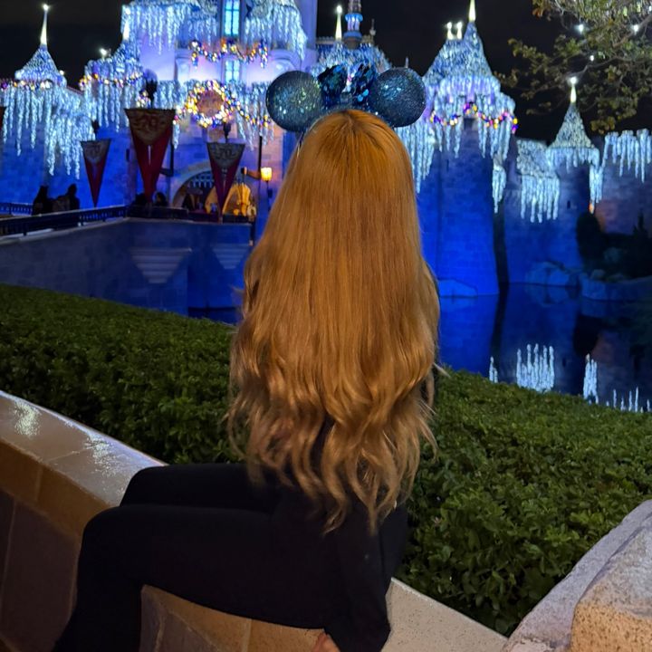 𝚊𝚟✰