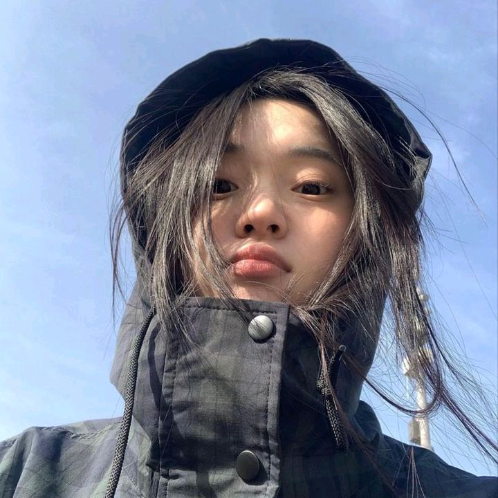 NONA MANIS