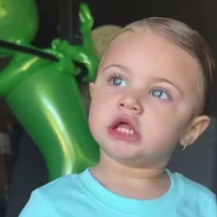 Clip  Aiiuni