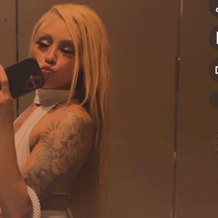 Therealqueen22