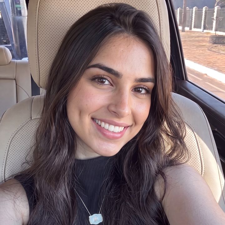 Bella Ferreira