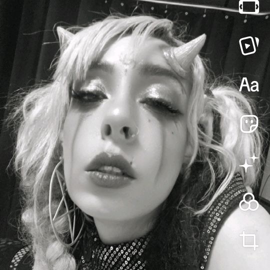 ..*🐦~*~𝔏𝔲𝔠𝔦𝔣𝔢𝔯~*~🔮*..